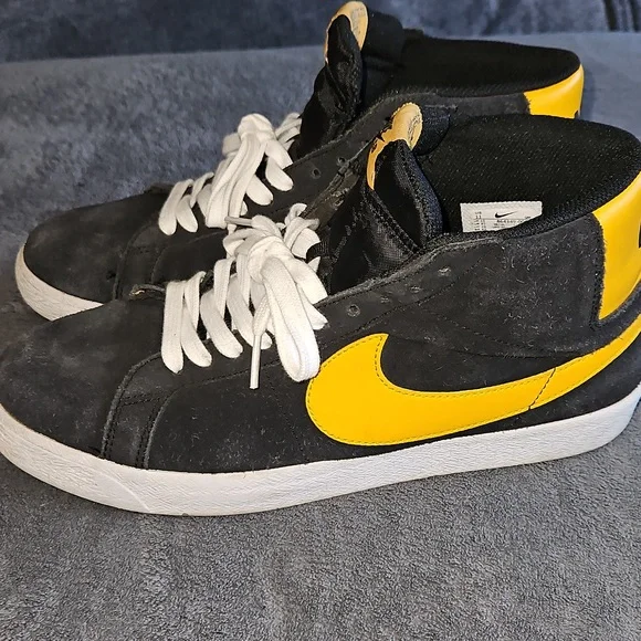 Nike SB Zoom Blazer Mid Gold/Black - Picture 4 of 5